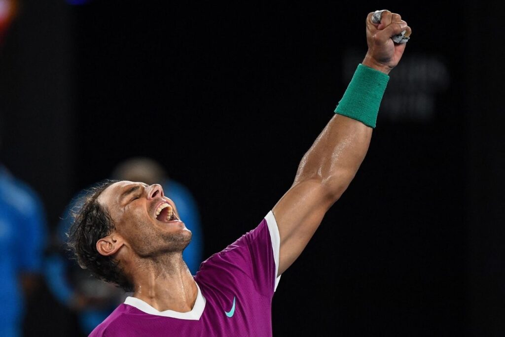 Rafael Nadal comemora vitória no Australian Open 2022