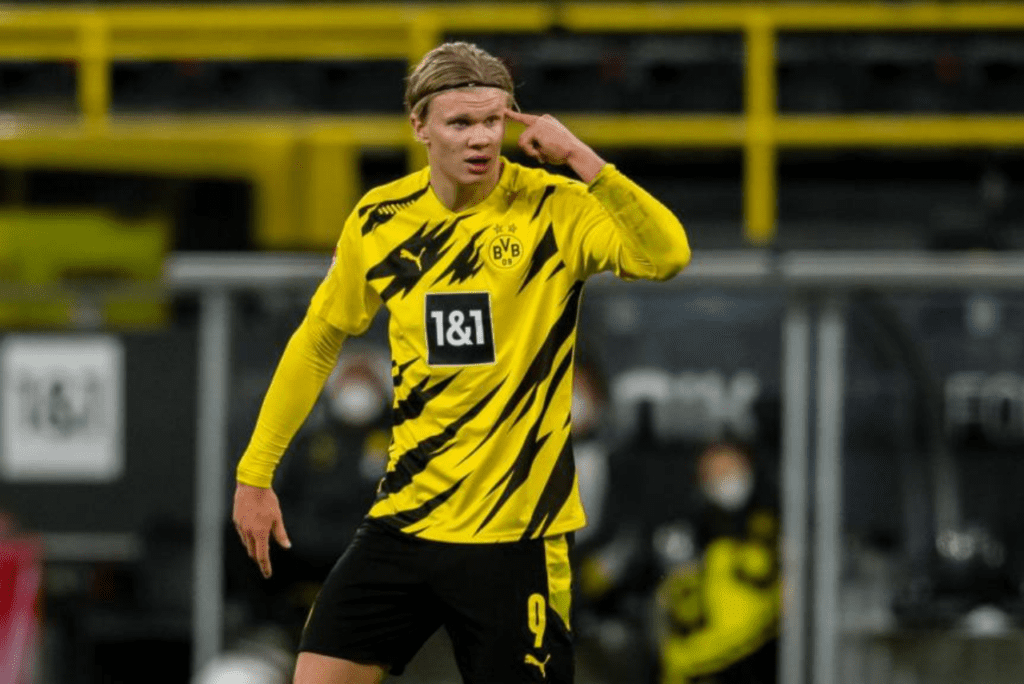 PSG busca Haaland: Atacante Erling Haaland, que está trocando o Borussia Dortmund pelo Manchester City