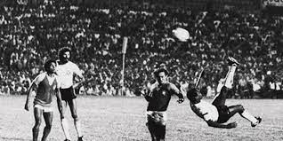 Imagem em preto e branco do jogo onde o Corinthians goleou o Tiradentes por 10 x1