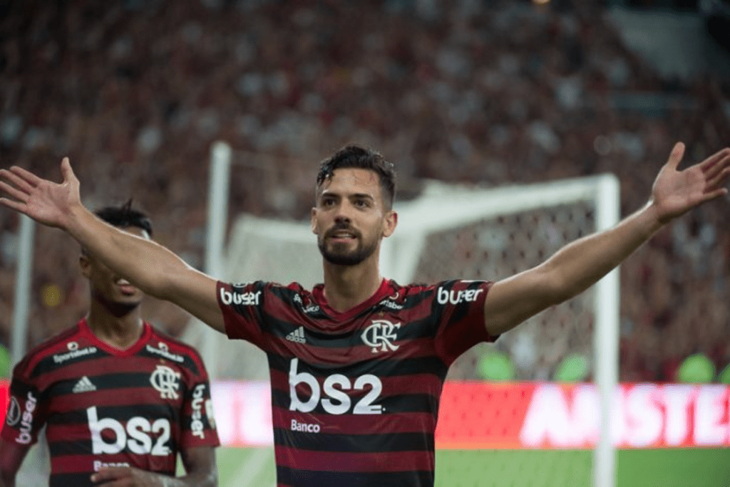 Zagueiro Pablo Marí, pelo Flamengo, em 2019