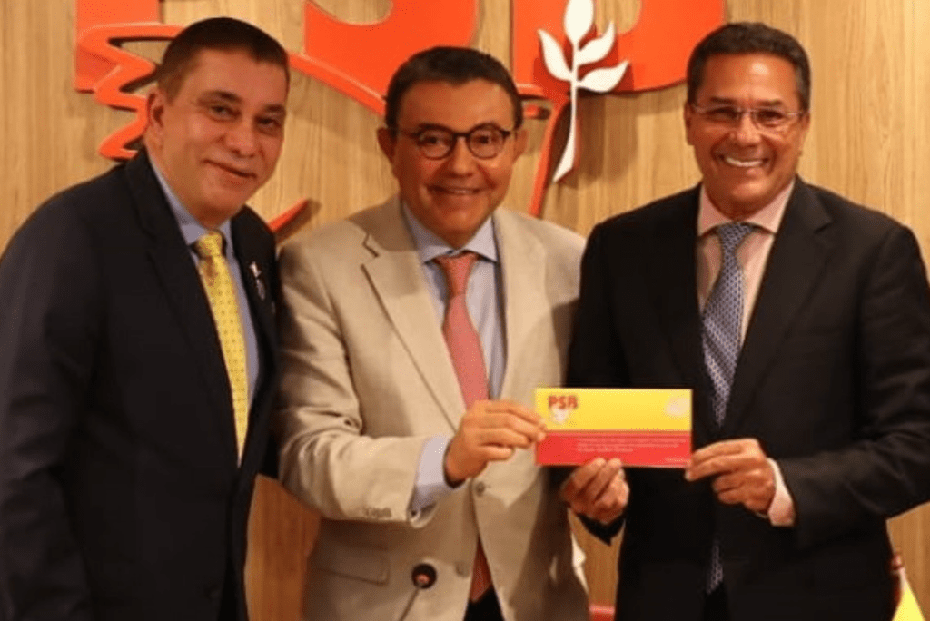 Ex-prefeito de Palmas, Carlos Amastha; Carlos Siqueira, presidente do PSB; e Vanderlei Luxemburgo, treinador de futebol