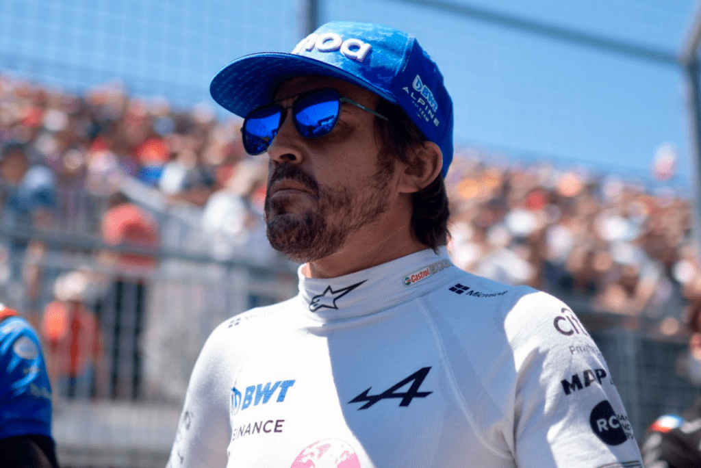 Fernando Alonso, da Alpine, é o novo piloto da Aston Martin na Fórmula 1