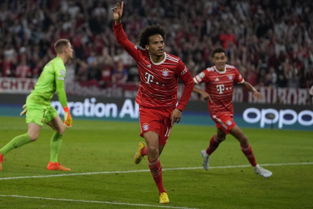 Bayern de Munique vence Barcelona no reencontro com Lewandowski