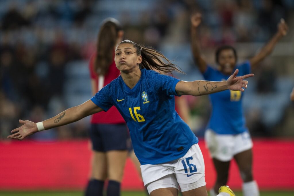 Bia Zaneratto se destaca e Brasil goleia Noruega em amistoso