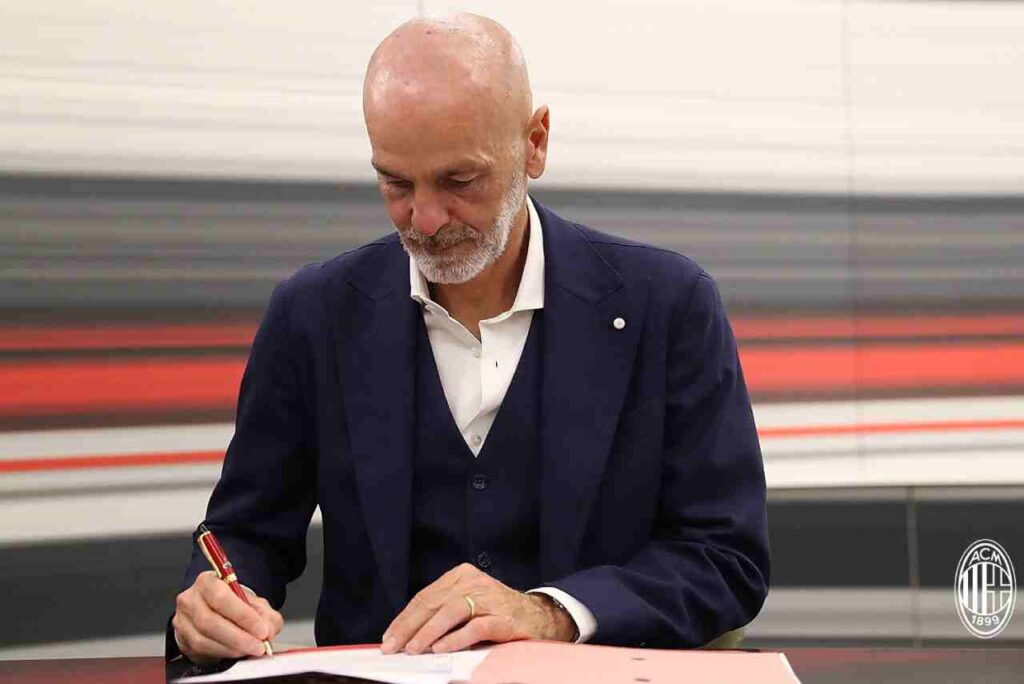 Milan anuncia renovação com o técnico Stefano Pioli; veja detalhes da extensão