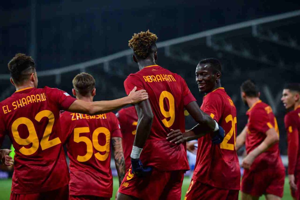 Roma bate HJK Helsinki e segue na briga para avançar na Liga Europa