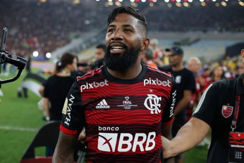 Rodinei está de saída do Flamengo