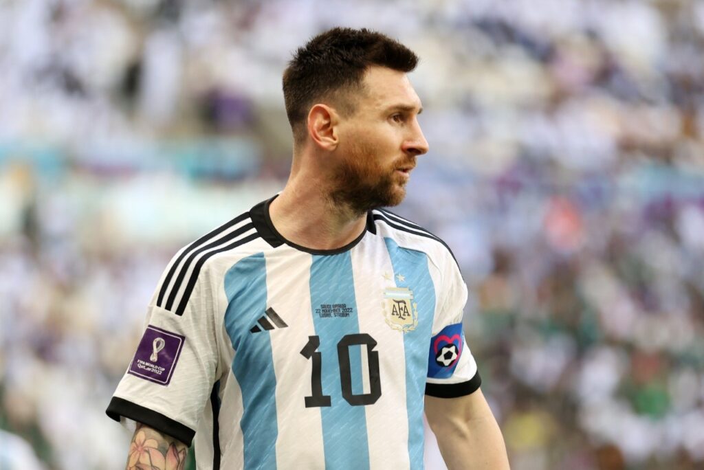Messi lamenta derrota da Argentina na Copa do Mundo: "Estamos mortos"