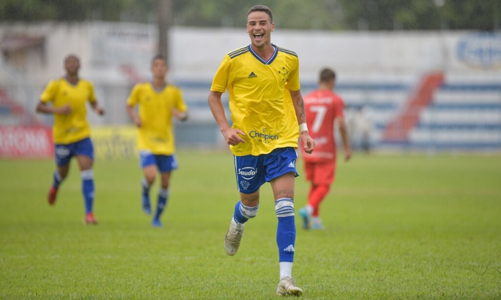 Cruzeiro goleia Capivariano na Copinha