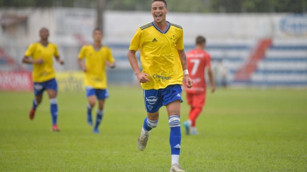 Cruzeiro goleia Capivariano na Copinha