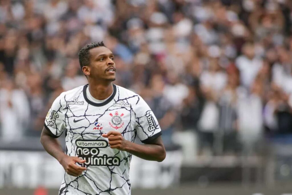 Bicampeão brasileiro com o Corinthians, Jô anuncia aposentadoria: "Sou muito grato"
