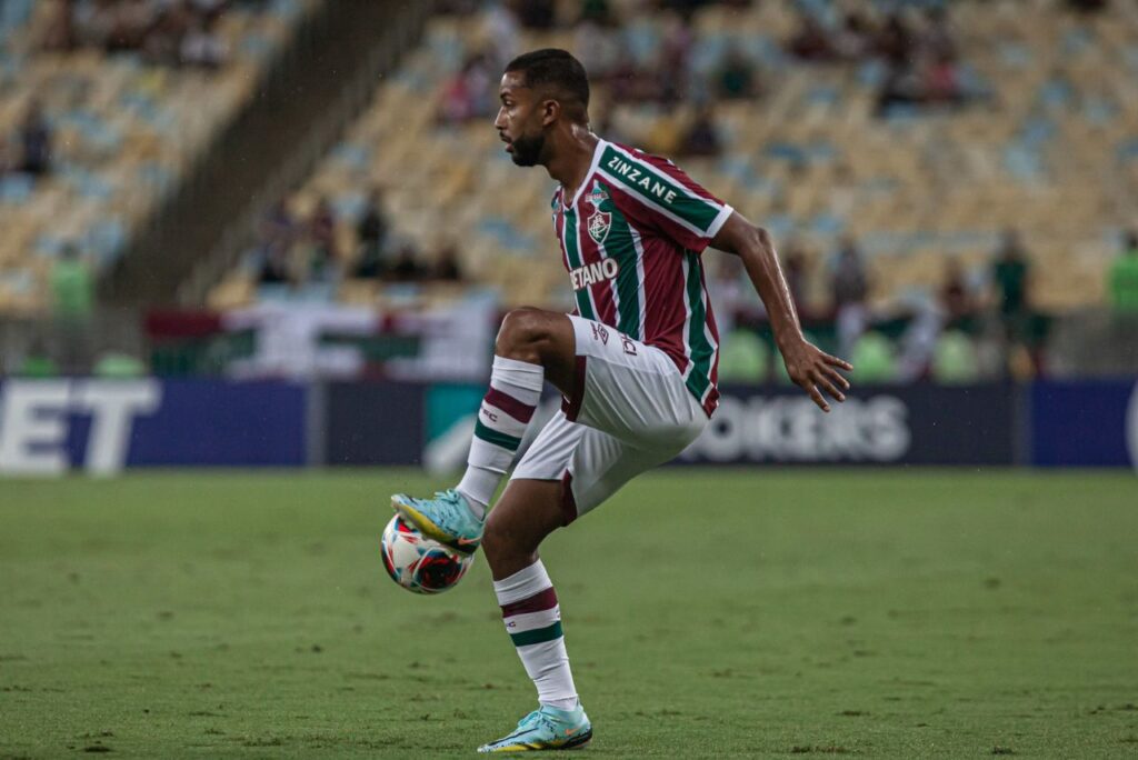 Lateral esquerdo Jorge, em jogo do Fluminense