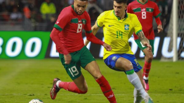 Ranking da Fifa: En-Nesyri, da Seleção Marroquina, e Ibañez, da Seleção Brasileira, disputam bola em amistoso internacional