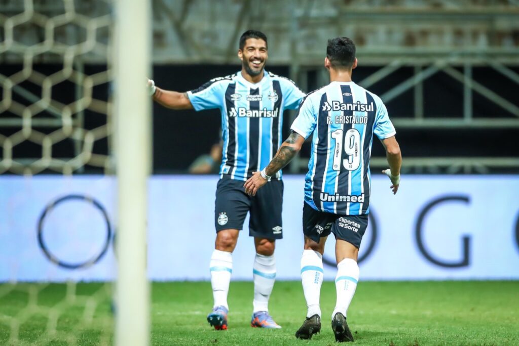 Suárez dá assistência e Grêmio vence o Campinense pela Copa do Brasil