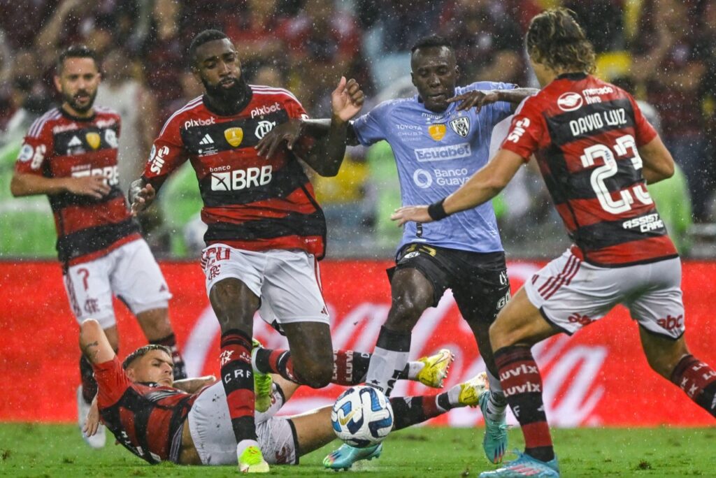 Flamengo é vice da Recopa Sul-Americana ao perder do Independiente Del Valle nos pênaltis