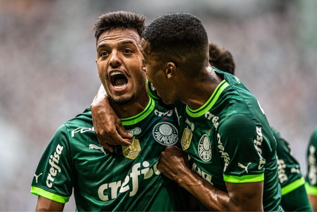 Palmeiras vence o Paulistão: Gabriel Menino e Endrick comemoram gol do Palmeiras contra o Água Santa na final do Campeonato Paulista