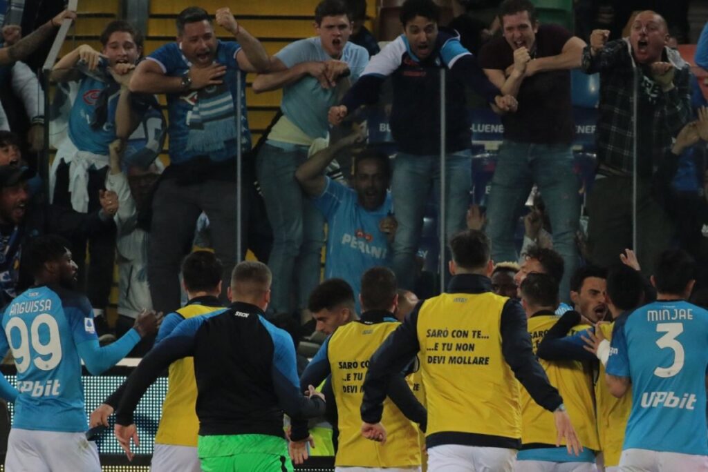 Com empate contra Udinese, Napoli é campeão italiano após 33 anos