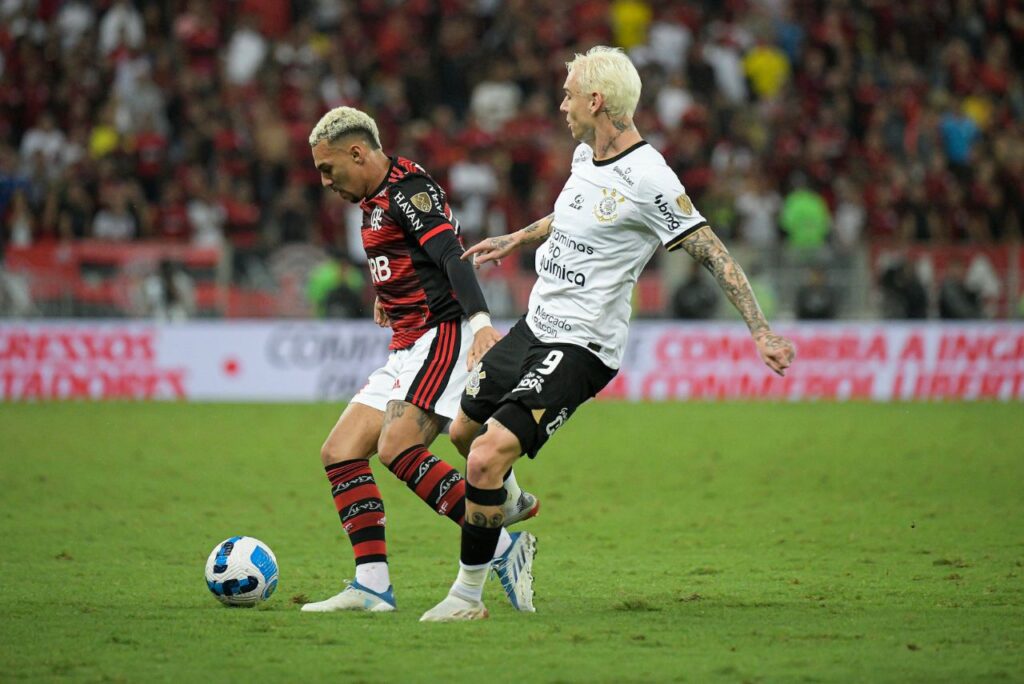 Lance do jogo Flamengo x Corinthians pela Libertadores 2022