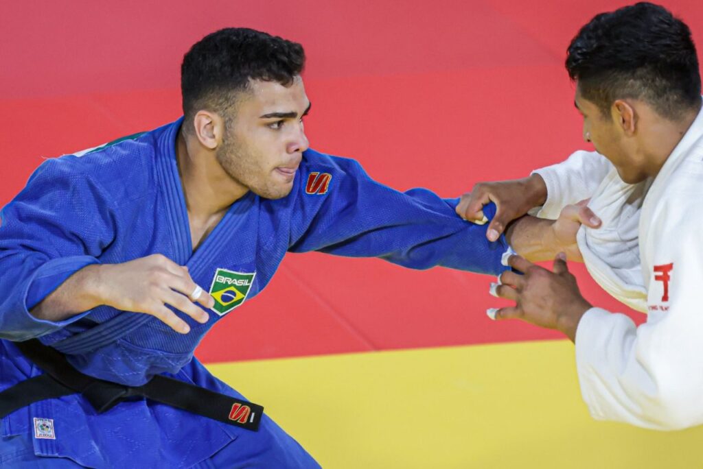 Judoca Gabriel Falcão em luta do Pan-Americano Santiago 2023