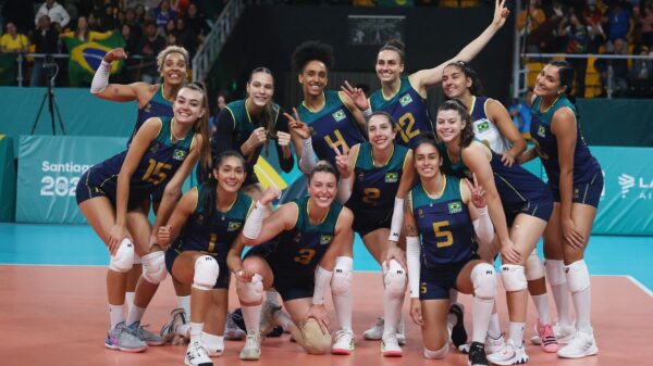 Seleção Brasileira de Vôlei comemora vitória sobre a Argentina no Pan-Americano Santiago 2023