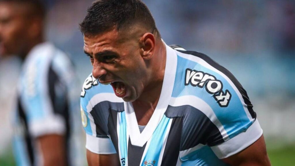 Final do Gauchão: Diego Souza será desfalque do Grêmio na decisão. Foto: Lucas Uebel/Grêmio