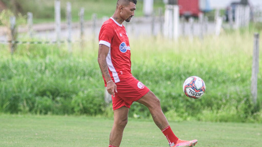 Atacante Kieza, ex-Náutico