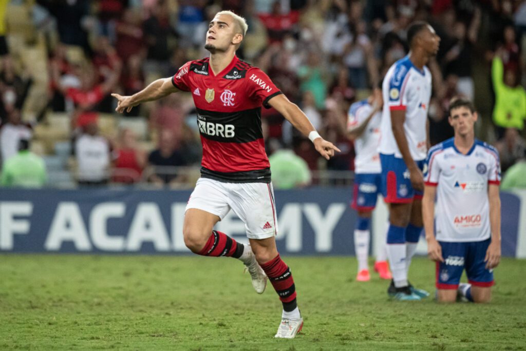 Chelsea quer Andreas Pereira: Meia Andreas Pereira comemora gol pelo Flamengo contra o Bahia