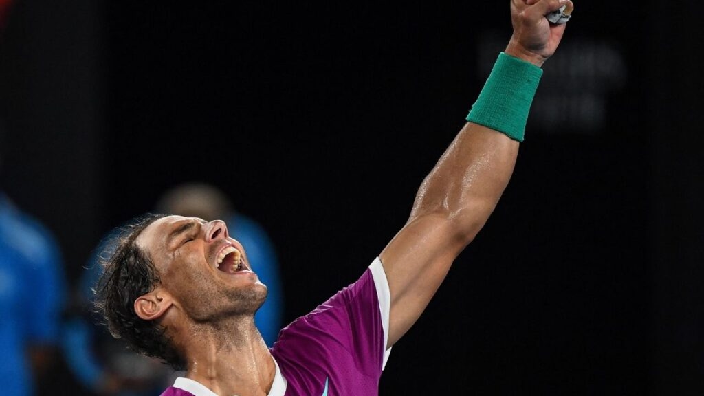 Rafael Nadal comemora vitória no Australian Open 2022