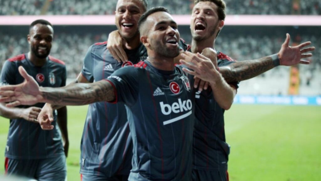 Alex Teixeira, Besiktas