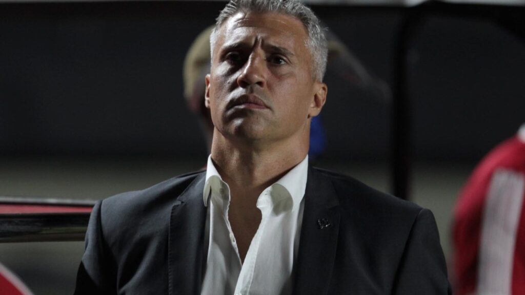 Treinador Hernán Crespo, ex-São Paulo