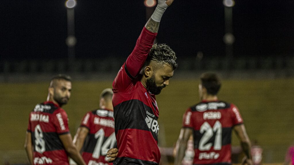 Artilheiro Brasileiro na Libertadores: Atacante Gabriel Barbosa, do Flamengo, comemora gol contra o Fluminense em 2022