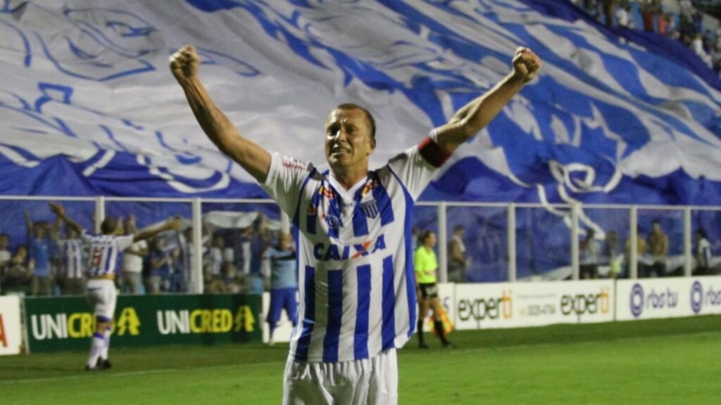 Marquinhos Santos, Avaí