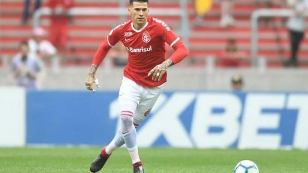 Cuesta - Internacional - Ricardo Duarte