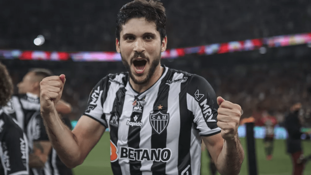 Zagueiro Igor Rabello, do Atlético-MG, comemora título na Copa do Brasil - Igor Rabello no São Paulo