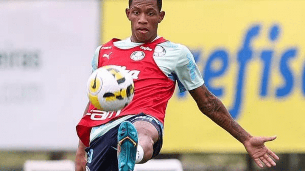 Danilo, do Palmeiras, pensou que convocação fosse brincadeira