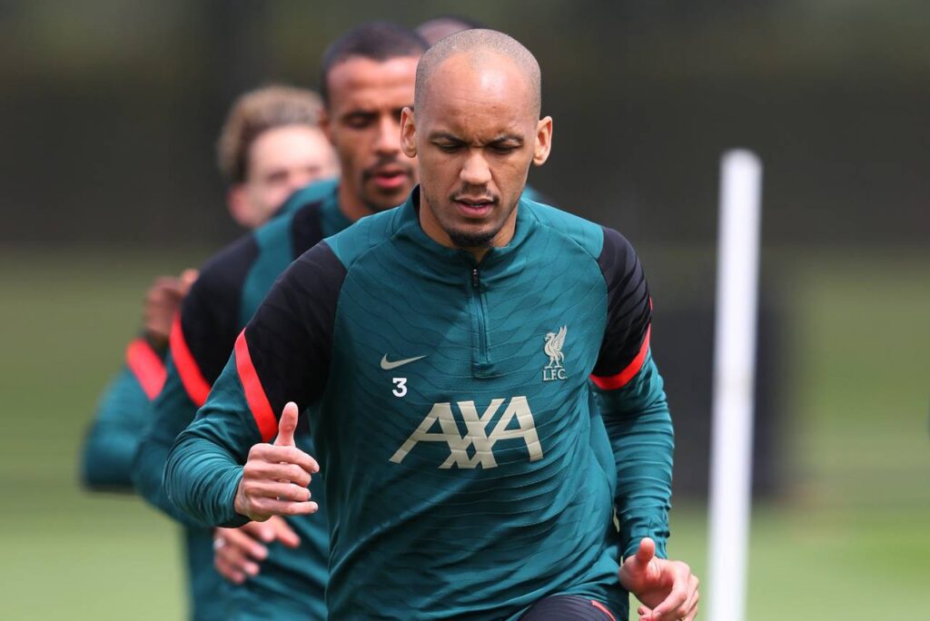 Fabinho treina e deve reforçar Liverpool na final da Champions League