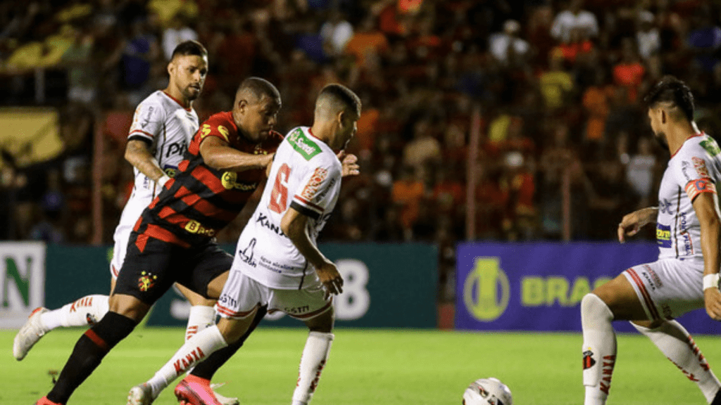 Vitória fecha com atacante ex-Santos, Sport e Bahia