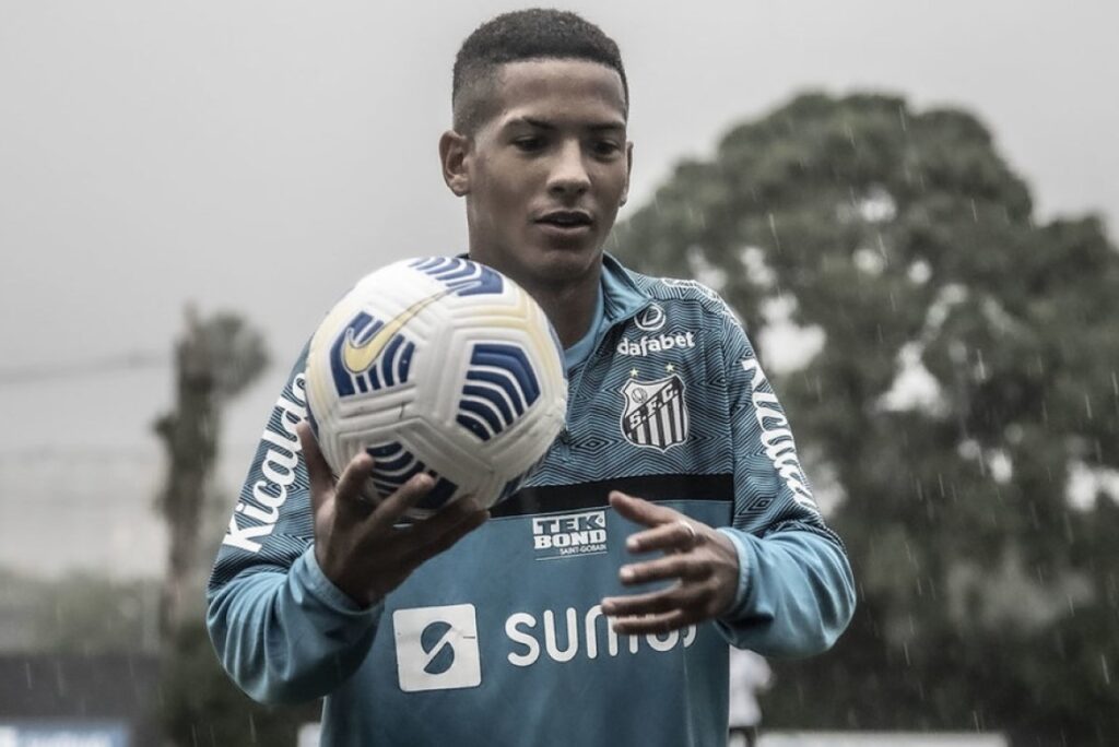 Newcastle, da Inglaterra, tem interesse em joia do Santos