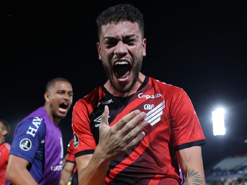 Athletico - Gol de Rômulo