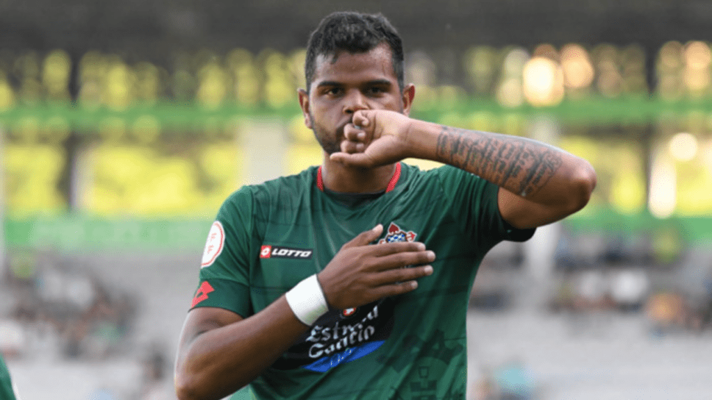 Atacante Nathan, do Corinthians, ex-Racing de Ferrol, novo reforço do Avaí