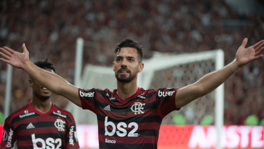 Zagueiro Pablo Marí, pelo Flamengo, em 2019