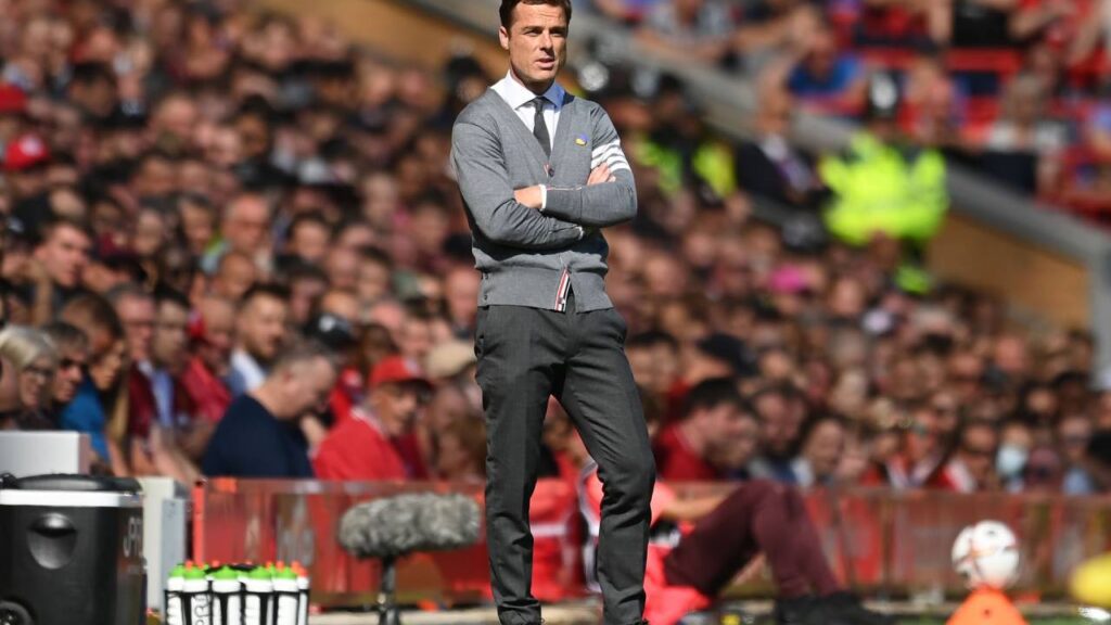 Após goleada histórica de 9 a 0, cai o primeiro técnico da atual temporada da Premier League