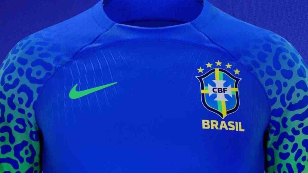 Camisa azul do Brasil esgota rapidamente em site da Nike