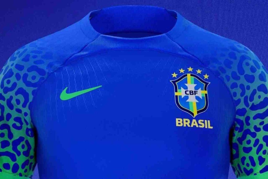 Camisa azul do Brasil esgota rapidamente em site da Nike