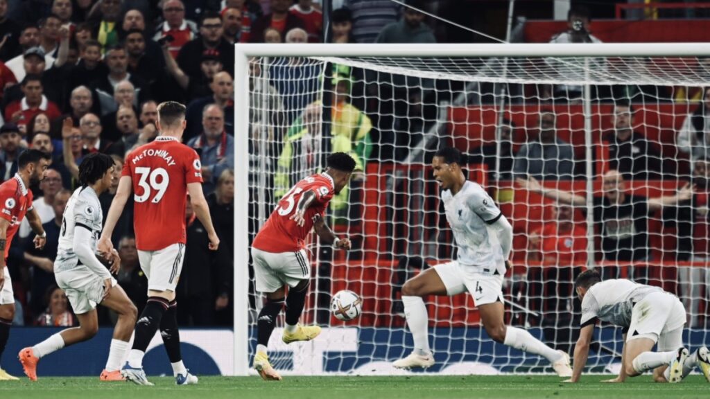 Manchester United vence o Liverpool pela Premier League