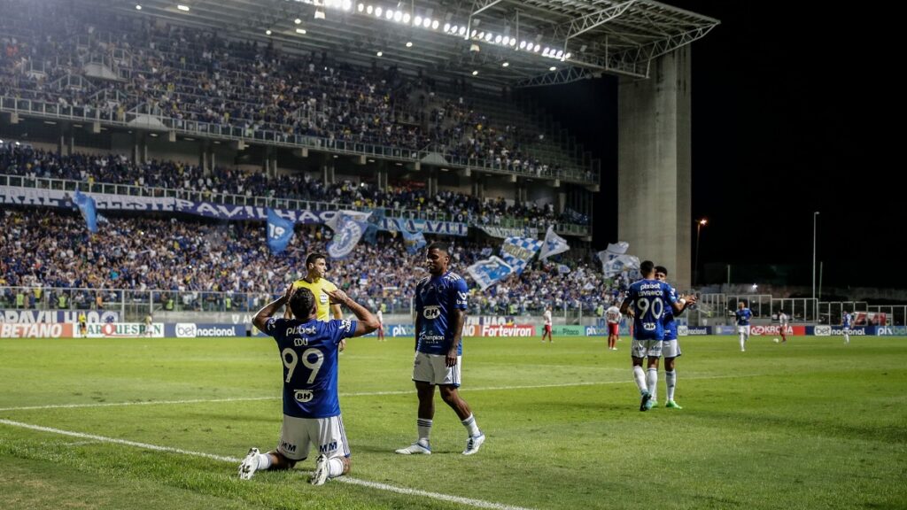 Cruzeiro 4x0 Náutico