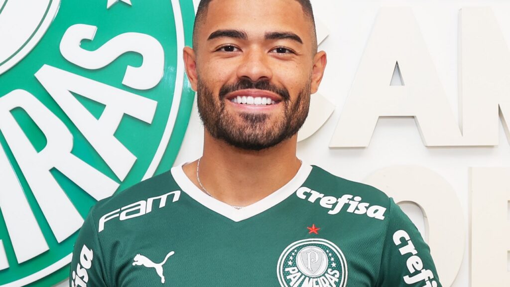 Palmeiras - Bruno Tabata