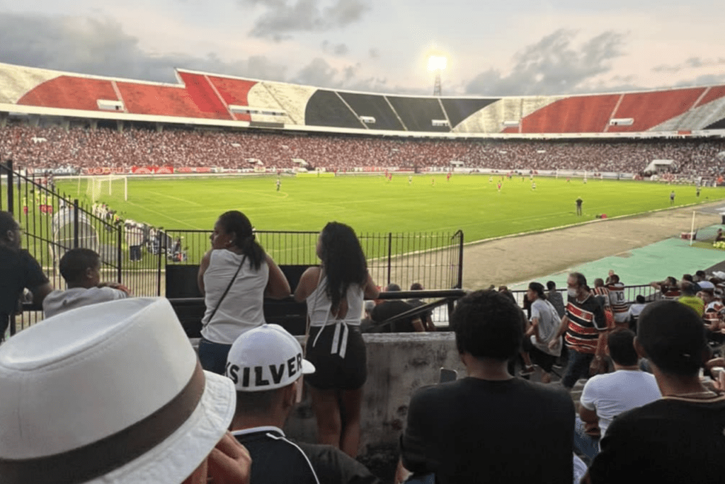 Arquibancada do Arruda no jogo Santa Cruz x Sergipe