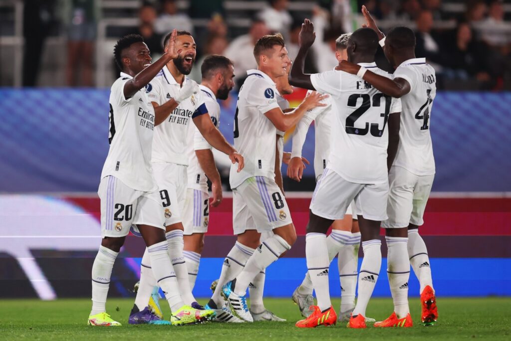 Real Madrid vence a Supercopa da Uefa