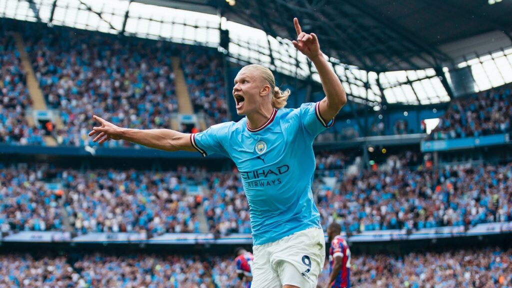 PSG busca Haaland: Atacante Erling Haaland, do Manchester City comemora gol contra o Crystal City